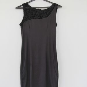 ❤️ 6/20 Black Midi Dress